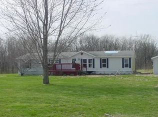 1069 N 1500 East Rd, Taylorville, IL 62568