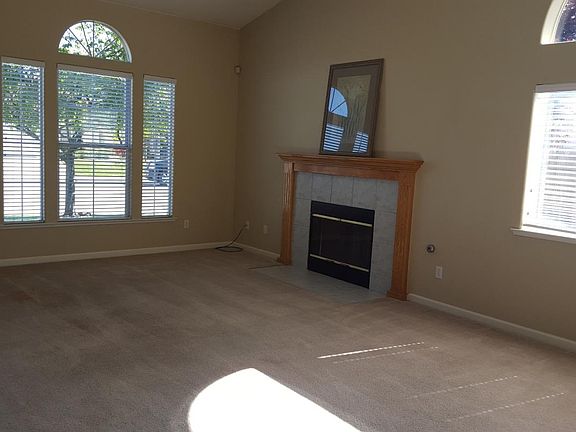 4th image of 711 Talbot Dr