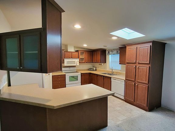 4th image of 5894 E RAMADA Road
