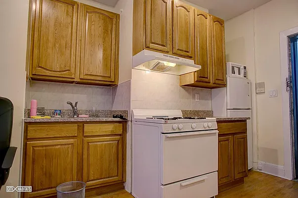 Rented by Citi Habitats | media 3