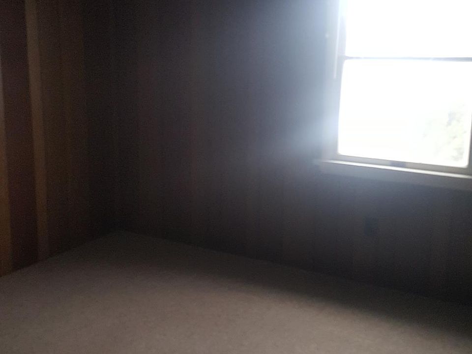2nd image of 959 Cross St #1