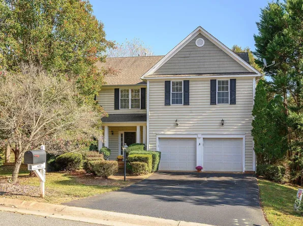 2902 Chimney Spgs, Charlottesville, VA 22911