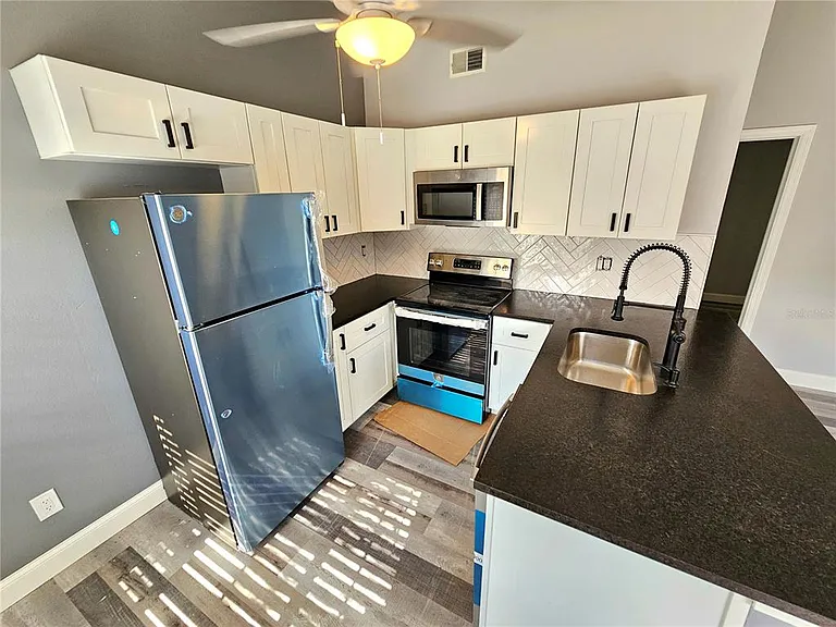 2668 Megan Ct — Photo 7