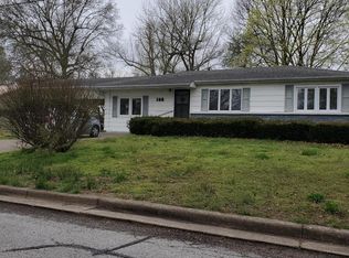 108 Rainbow Dr, Cassville, MO 65625