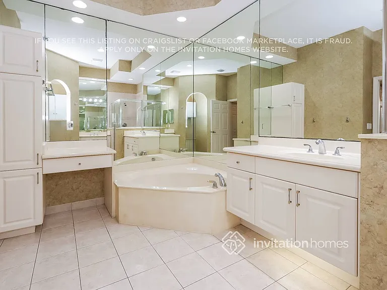 2455 Sandy Cay — Photo 11