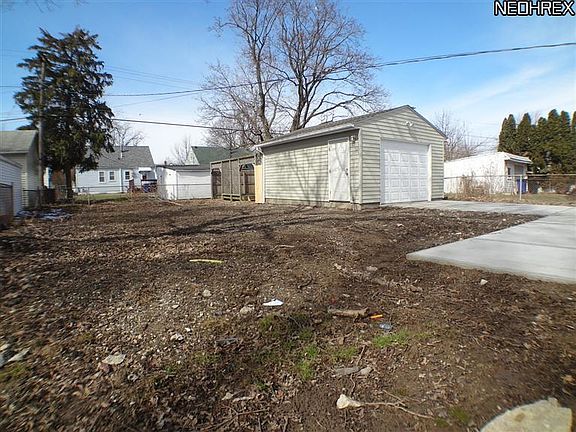 2nd image of 4412 W 189th St