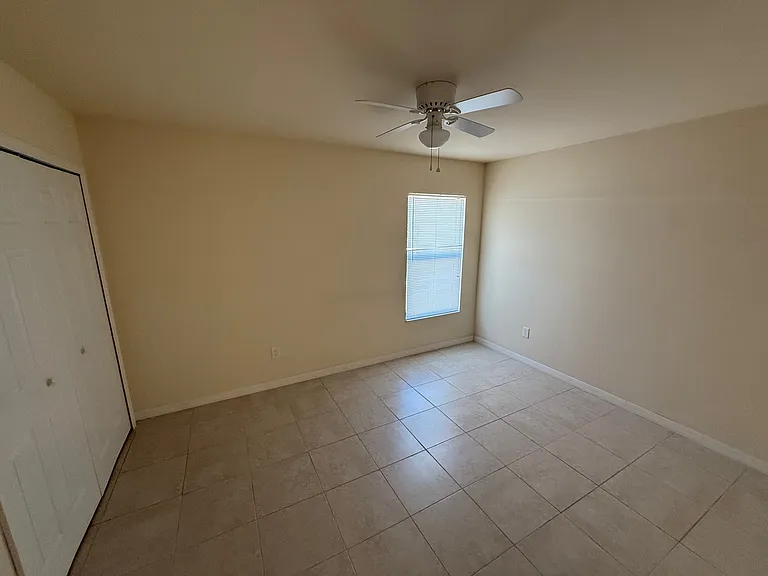 4131 SW 8th Pl #4131 — Photo 14