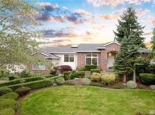 5915 111th Pl NE, Kirkland, WA 98033