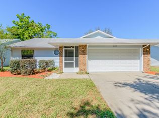 6523 Foxmoor Dr, Zephyrhills, FL 33542