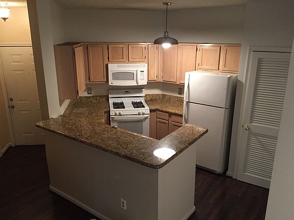 5th image of 4405 Sedgehurst Dr APT 101