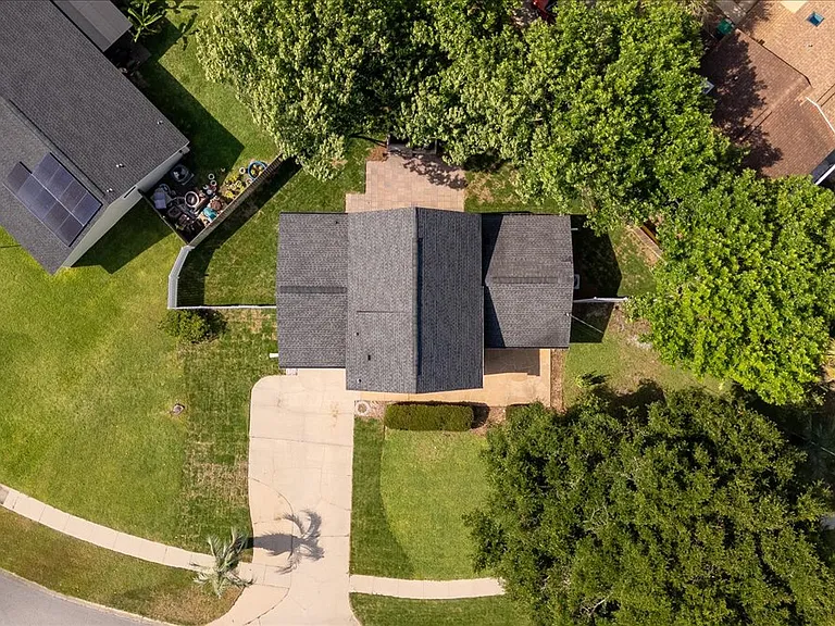 817 N Lakeside Dr — Photo 57