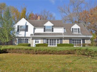 21125 Fairmount Blvd, Cleveland, OH