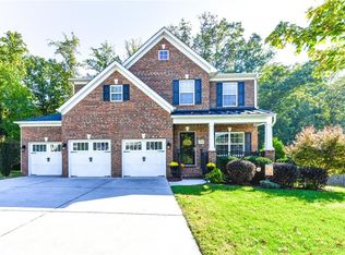 2704 Splitbrooke Dr, High Point, NC 27265