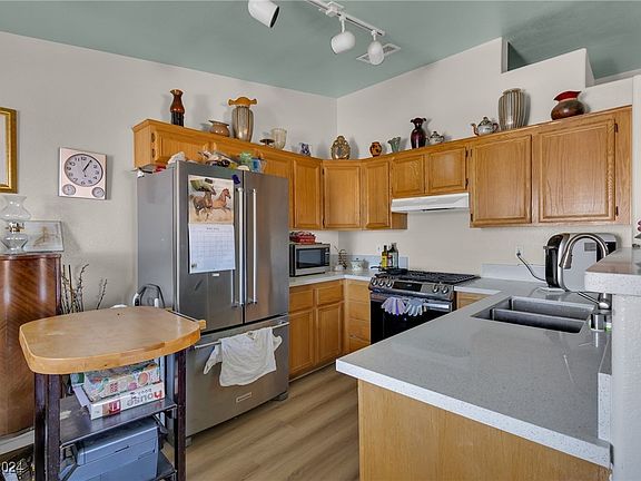 5th image of 2110 Los Feliz St Unit 2089