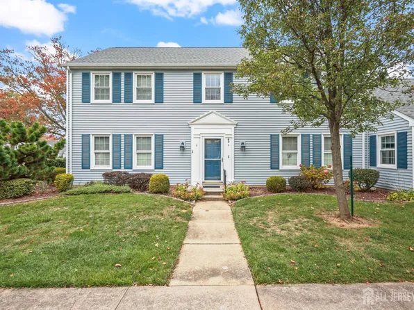 49 Old Nassau Rd #O, Monroe Township, NJ 08831