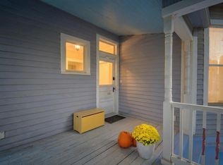 420 Edith Blvd SE, Albuquerque, NM 87102