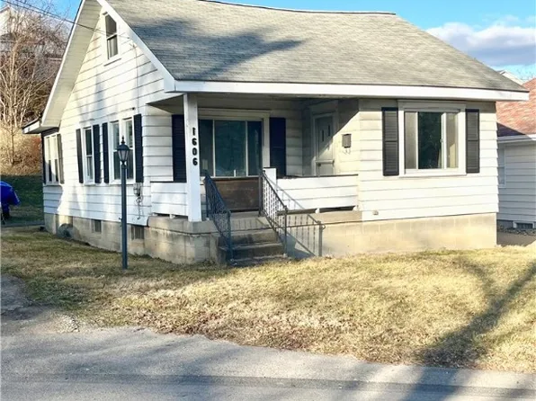 1606 Ross Hill Rd, Beaver Falls, PA 15010