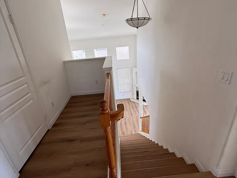 671 Bennett Ave — Photo 13