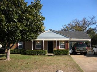 2700 Meadowbrook Dr, Horn Lake, MS 38637