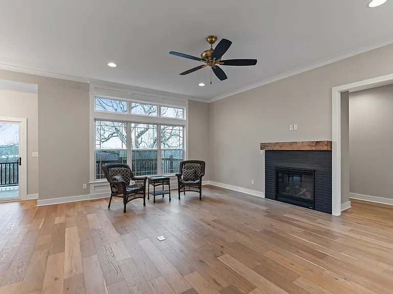 3222 Catalpa Farms Dr — Photo 7