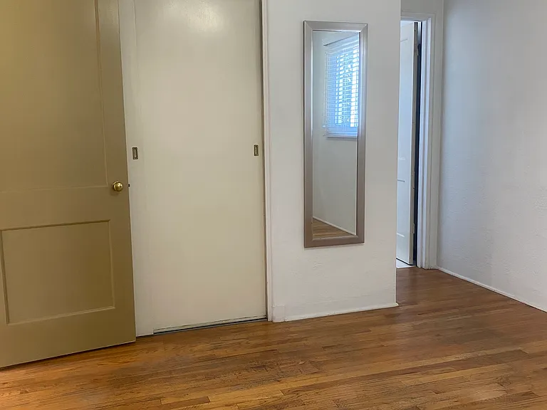 1213 Girard Blvd SE #A — Photo 17