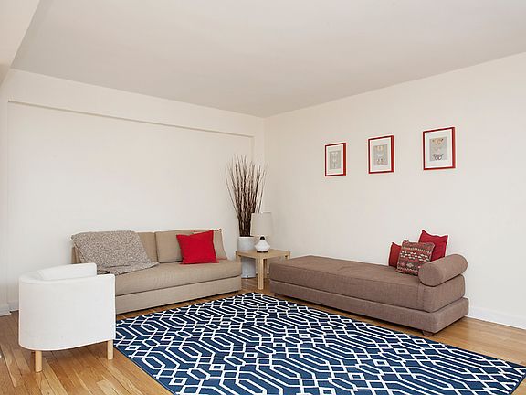 3rd image of 1818 Newkirk Ave APT 1P