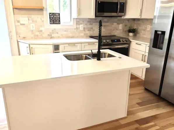 10460 Brackets Ford Cir, Manassas, VA 20110