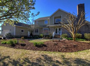 4319 Coral Point Dr, Morehead City, NC 28557