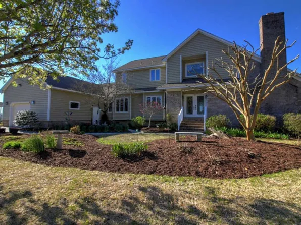 4319 Coral Point Dr, Morehead City, NC 28557