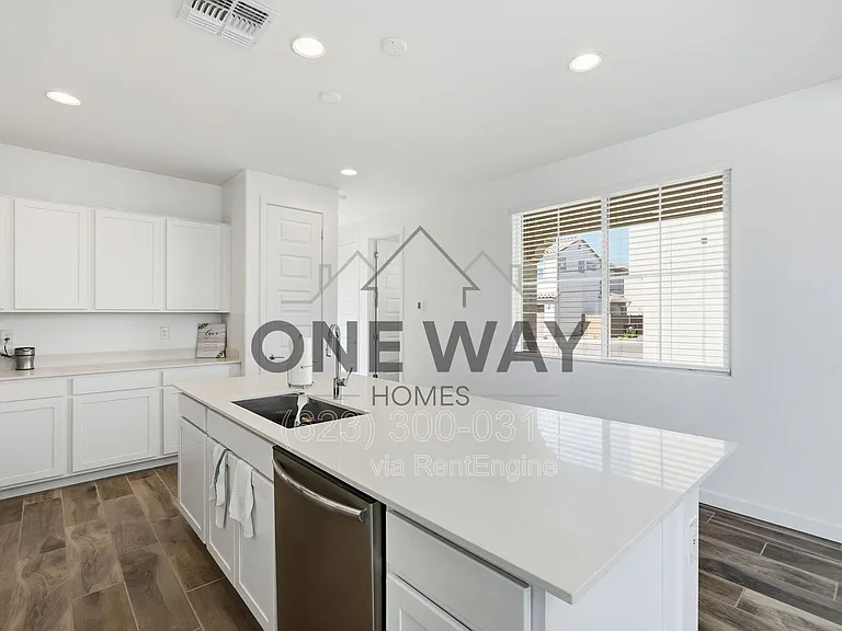 10204 E Ulysses Ave — Photo 27