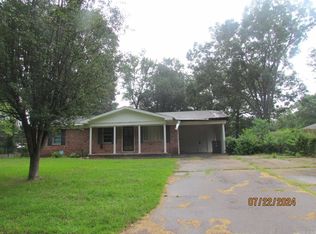 1607 S Mississippi St, Crossett, AR 71635