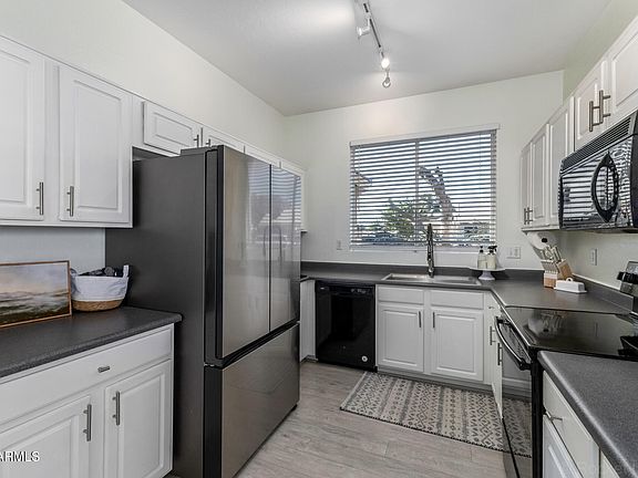 3rd image of 15348 W BANFF Lane