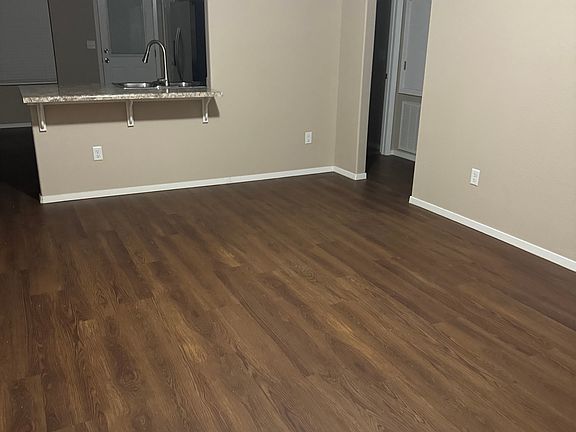 5th image of 304 Cooper St #304
