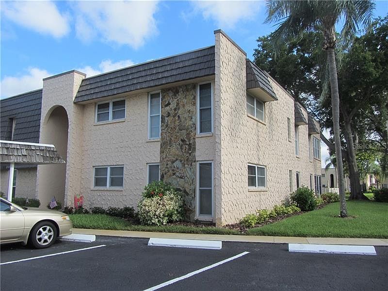 1st image of 120 Elmwood Cir #120