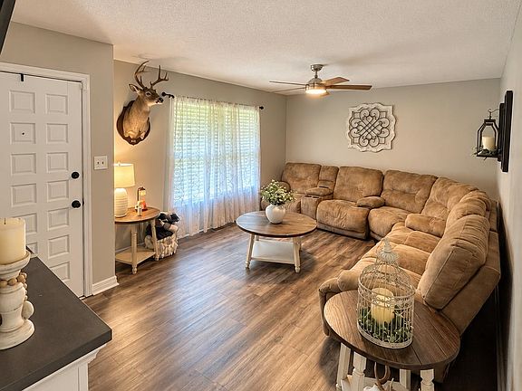 5th image of 237 Meadow Hill Rd
