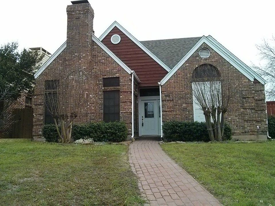 1st image of 724 Monique Pl