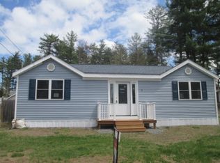 5 Palmer St, Salem, NH 03079