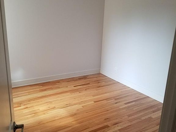 5th image of 6134 N Washtenaw Ave