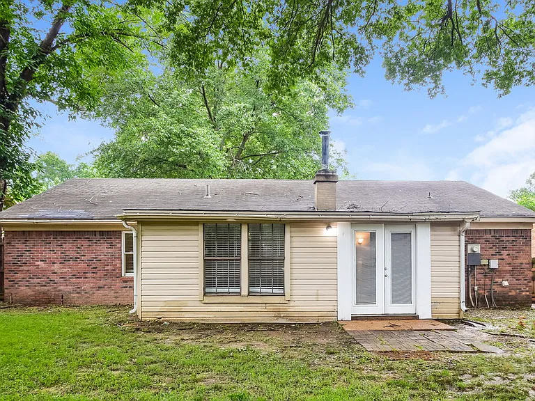 863 Hackberry Dr — Photo 16