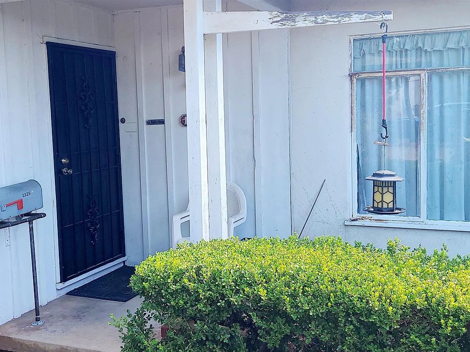 2nd image of 1325 Palomar Ter