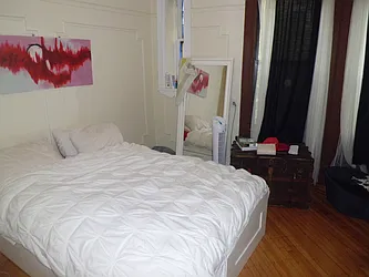 Rented by Maximus Realty Group