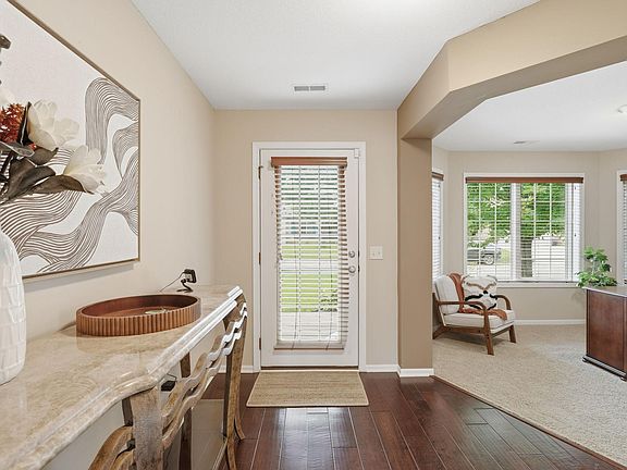 2nd image of 76 Quail Cir