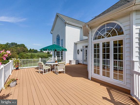 5th image of 4322 Lake Forest Ct