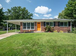 10701 Trask Dr, Saint Louis, MO 63136