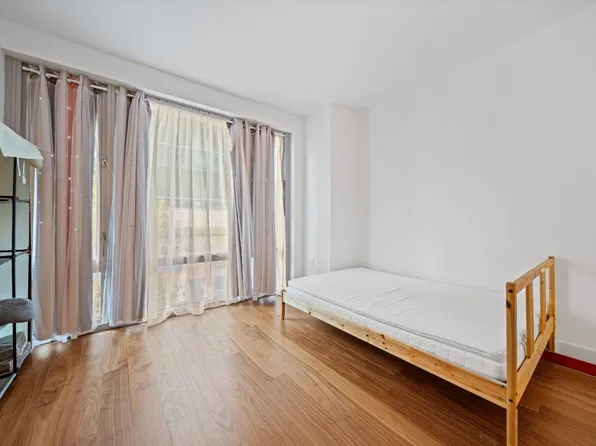 2 Shore Lane image 4 of 40