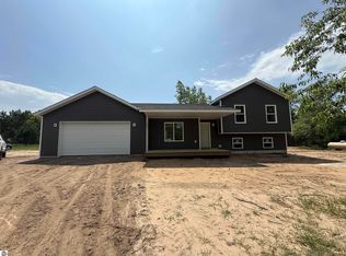 7325 Pineridge Trl, Lake Ann, MI 49650