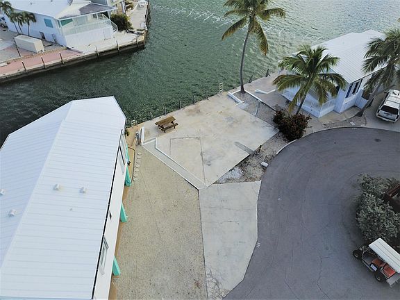 5th image of 701 Spanish Main Dr #266