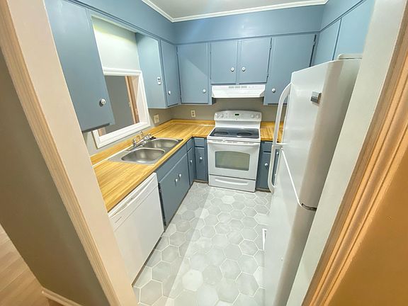 4th image of 108 Bent Bough Cir