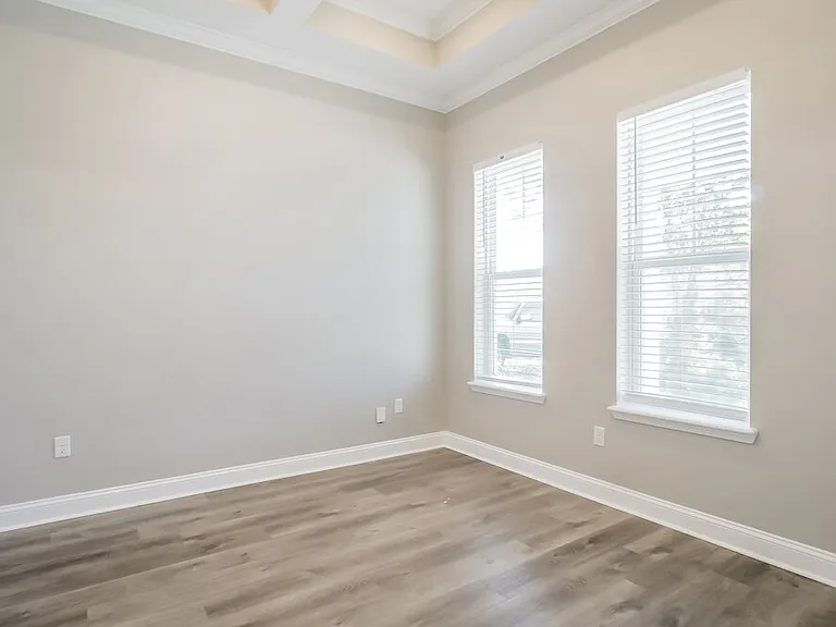 124 Willow Lake Dr — Photo 9