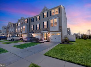 101 Meridian Ln, Sewell, NJ 08080